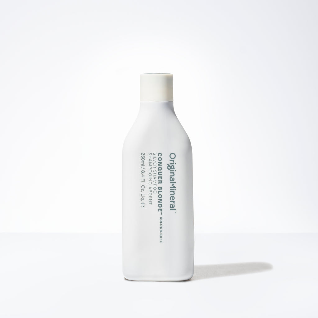 O&M Conquer Blonde Silver Shampoo (250ml)